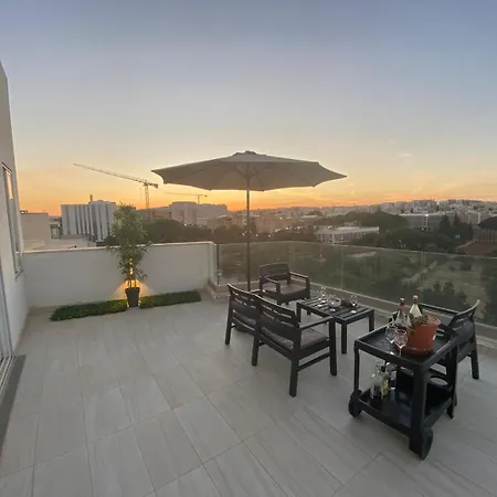 Cozy Msida Penthouse * Tal-Hriereb
