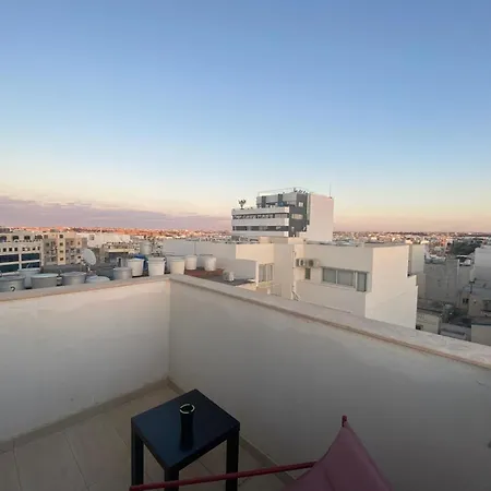 Cozy Msida Penthouse Appartement