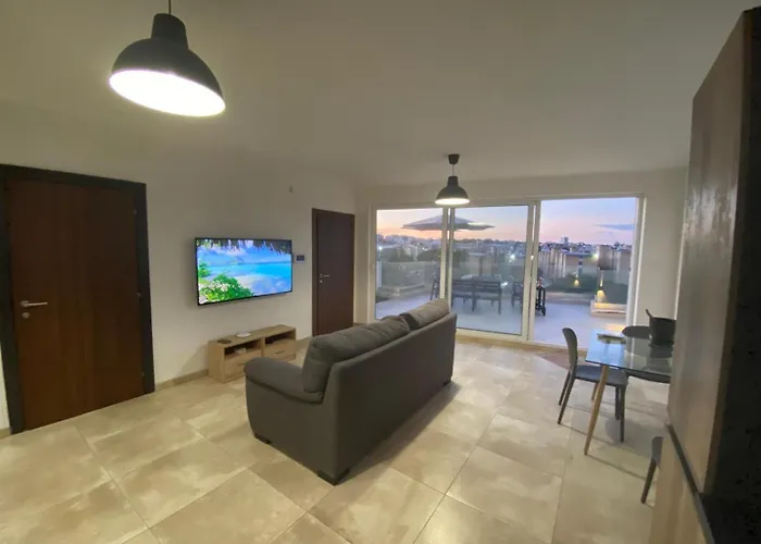 Cozy Msida Penthouse Tal-Ħriereb