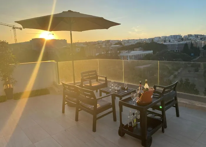 Cozy Msida Penthouse Apartment *