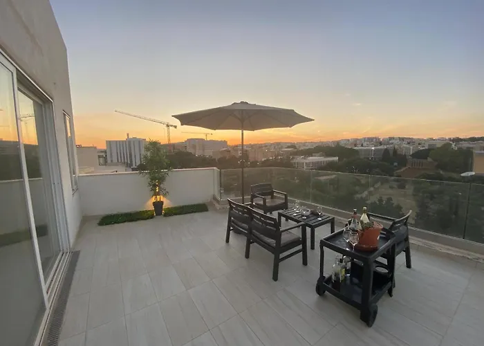 Cozy Msida Penthouse * Tal-Ħriereb