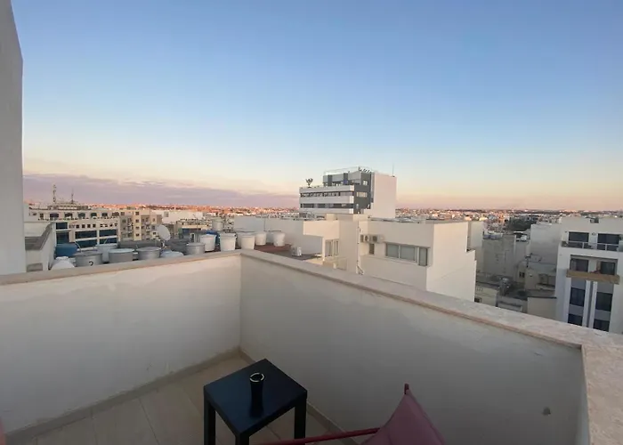 Cozy Msida Penthouse Apartman