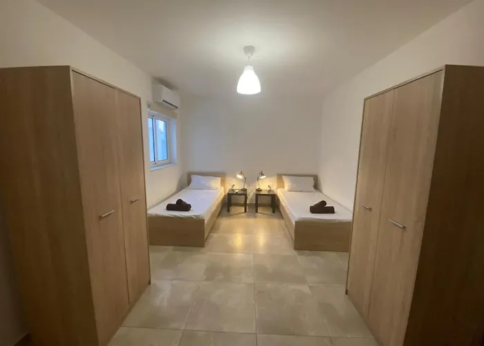 Cozy Msida Penthouse * Tal-Ħriereb